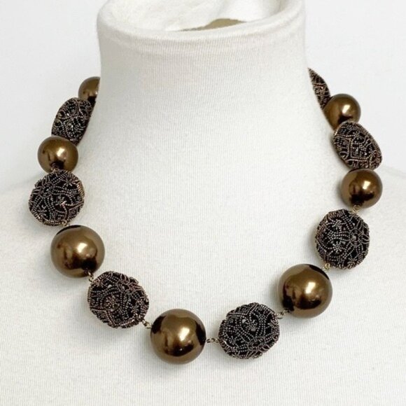 CAROLEE New York faux big pearl floral chunky statement necklace NWT - Picture 1 of 9